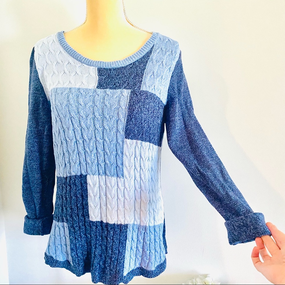 💕Pretty Blue Sweater SZ M